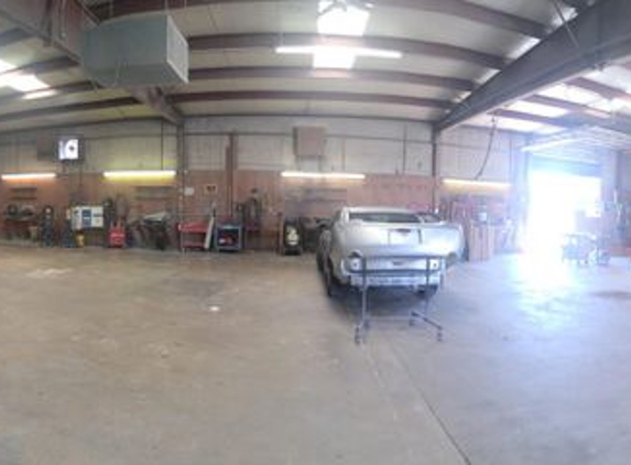 Advanced Auto Body Repair Inc - Mountain Home, AR