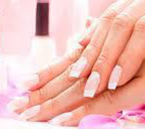 French Nails & Hair Club - Millburn, NJ