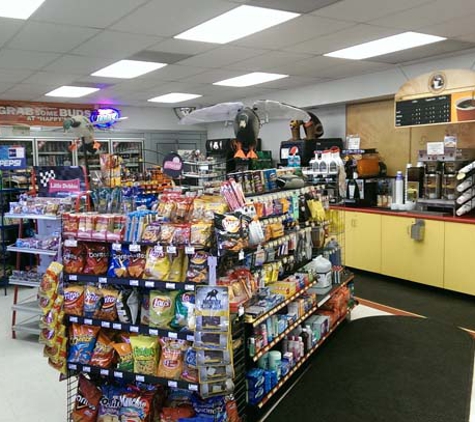 Happy's Super Service Convenience Store - Spring Valley, IL