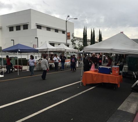 Alhambra Farmers Market - Alhambra, CA