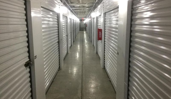 Life Storage - Dallas, TX