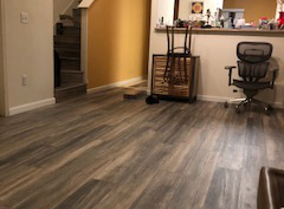 VM Laminate Flooring - San Jose, CA. Condo Living Room & Dinning Room