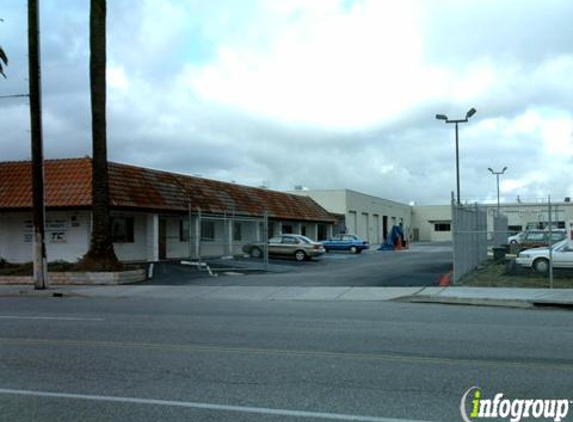 Royal Coach Body Shop - San Bernardino, CA