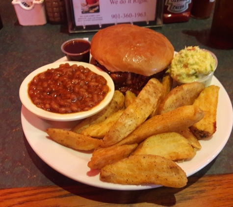 Leonard's Pit Barbecue - Memphis, TN. The Big Leonard!