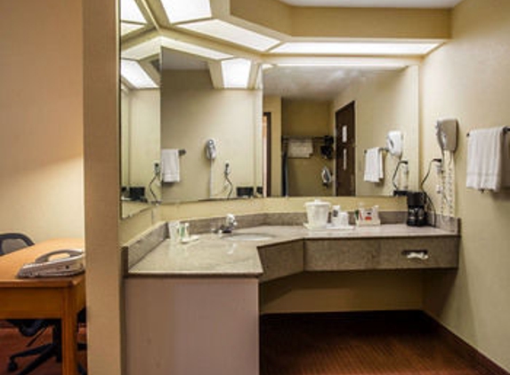 Quality Inn & Suites CVG Airport - Erlanger, KY