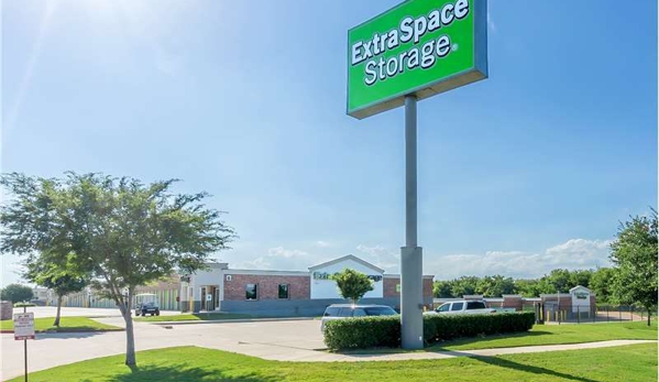 Extra Space Storage - Lewisville, TX