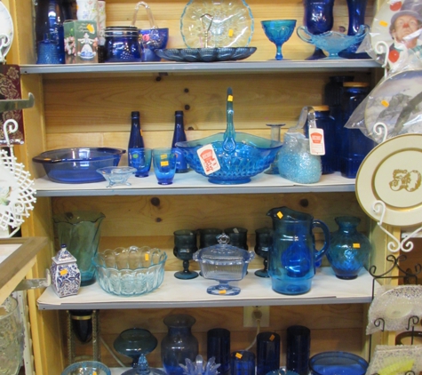 Parrot Bay Trading Post - Tumbling Shoals, AR. beautiful blue glass