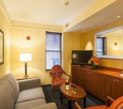 Courtyard by Marriott - Boston, MA