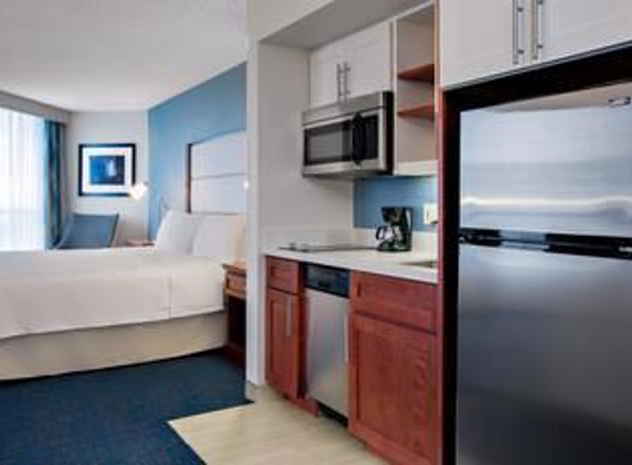 Homewood Suites by Hilton Seattle Downtown - Seattle, WA