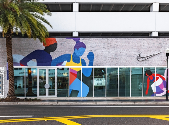 Nike Well Collective - Hyde Park Village - Tampa, FL