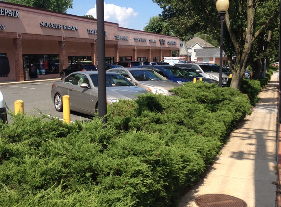 Betty Brite Cleaners - Arlington, VA