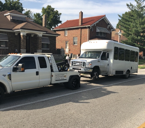 Beeline Towing  (Light, Medium & Heavy) - Saint Louis, MO