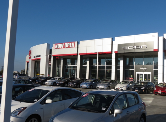 DCH Toyota of Torrance - Torrance, CA