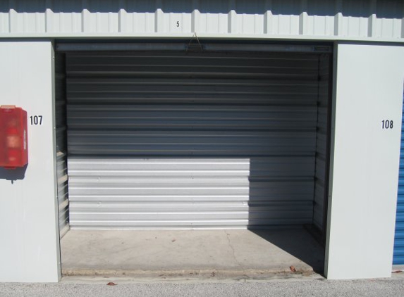 Spring Hill Mini Storage - Spring Hill, FL