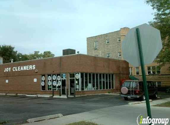 Snow White Cleaner Depot Inc - Oak Park, IL