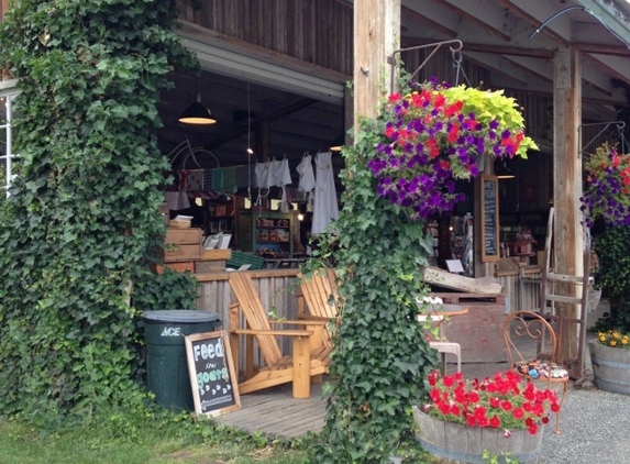 Sunshine Fruit Market - Chelan, WA