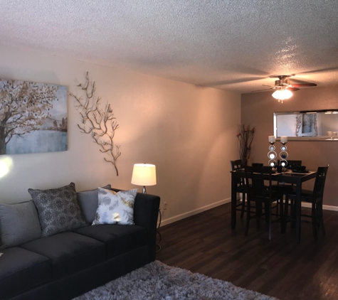 Colony Square Apartments - Bakersfield, CA