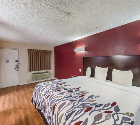 Red Roof Inn - Plano, TX