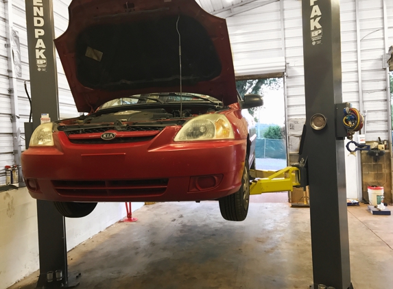 MR. Auto Repair - Louisville, TN
