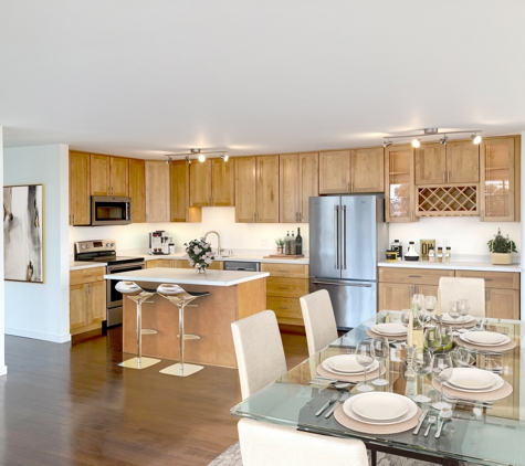 1200 Lakeshore Apartments - Oakland, CA. Kitchen