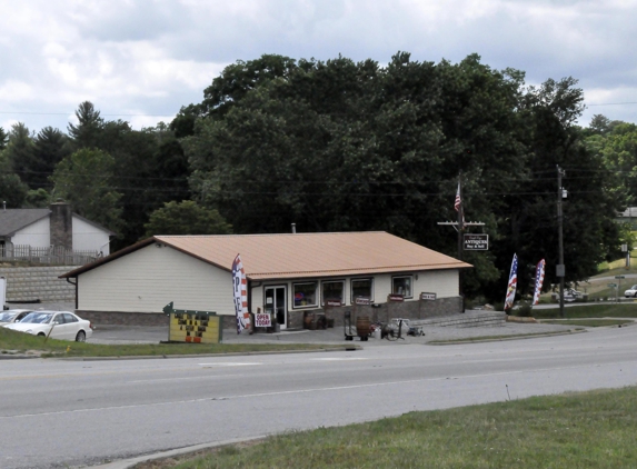 Eagle Eye Antiques - Hendersonville, NC