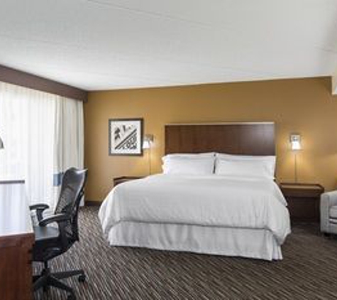 Four Points by Sheraton Buffalo Grove - Buffalo Grove, IL