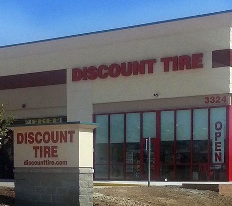 Discount Tire - Davenport, IA