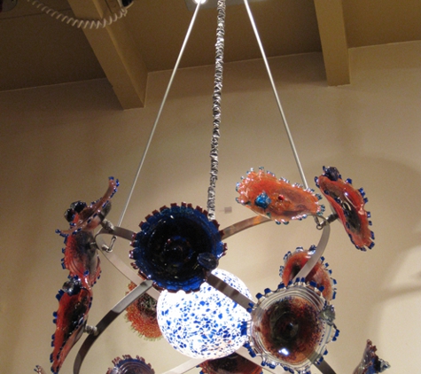 Omaggio Art Glass and Lighting - Hermosa Beach, CA