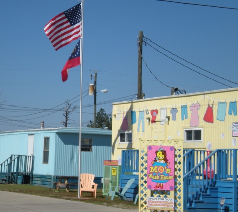 Happy Campers RV Park - Hinesville, GA