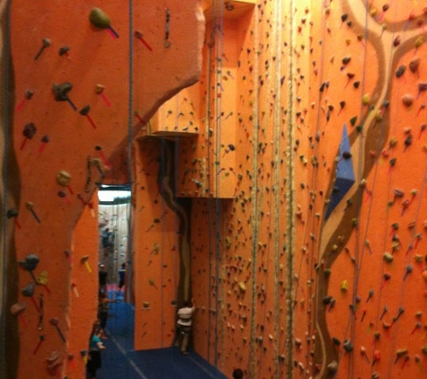 Earth Treks Climbing Center - Columbia, MD