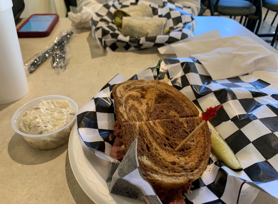 Padow's Hams & Deli - Glen Allen, VA