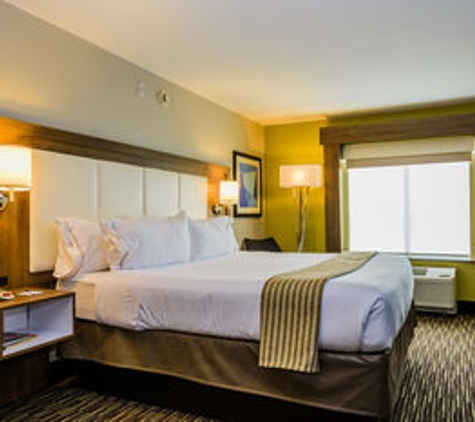 Holiday Inn Express & Suites Jamestown - Jamestown, NY