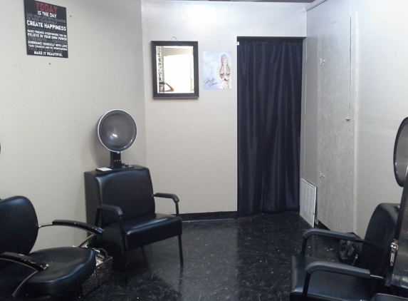 Diverse Hair Studio 1 - Edmond, OK