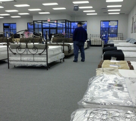 Mattress Warehouse of Lancaster - Oregon Pike - Lancaster, PA