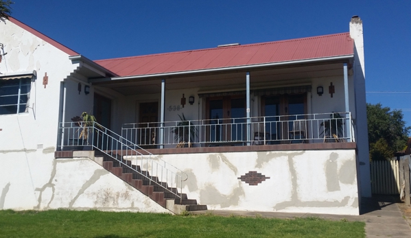 S R Hedrick - West Albury, NSW. Painted House With Render