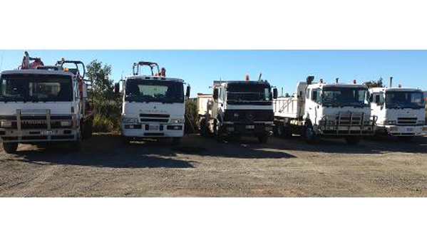 M & M Earthmoving Pty Ltd - Eatons Hill, QLD