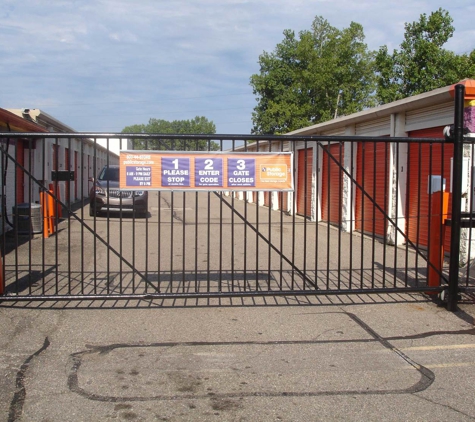 Public Storage - Fraser, MI