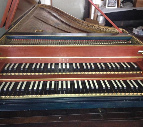 Moberg Piano Sales & Services - Milwaukee, WI