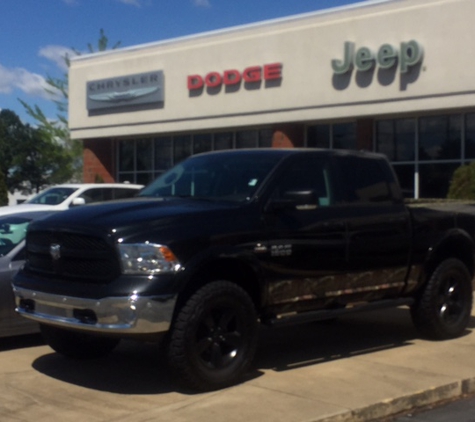 Wolfchase Chrysler Dodge Jeep - Memphis, TN