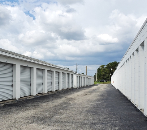 Champion Self Storage - Palatka, FL