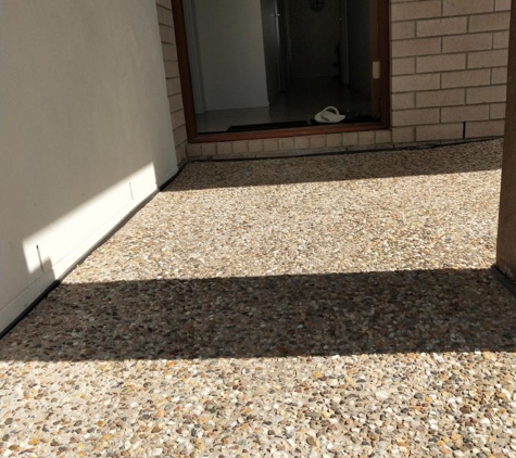 Tony Mazzaracca - Churchill, QLD. Unlevel after I asked he scraped Concreat from top