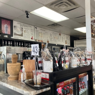 Divicious Deli & Coffee Shop - Lakeland, FL