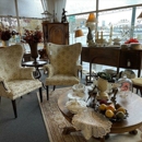 Courtyard Antiques - Shopping Centers & Malls