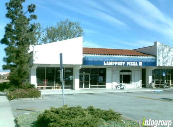 Lamppost Pizza - Torrance, CA