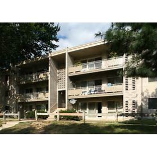 Riverside Plaza Apartments - Oxon Hill, MD