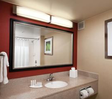 Courtyard by Marriott - Baldwin Park, CA