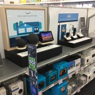 Staples - Oceanside, CA