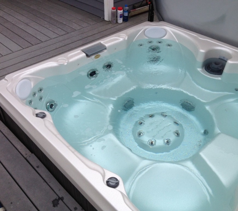 Aqua Paradise - Jacuzzi Hot Tubs - Carlsbad - Carlsbad, CA