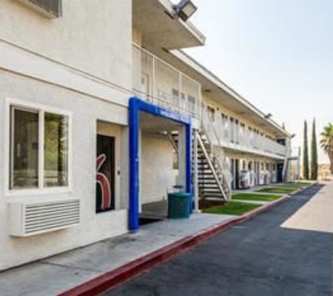 Motel 6 - Bakersfield, CA