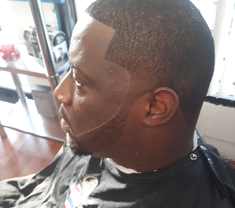 Razor Image Barbershop - Tampa, FL